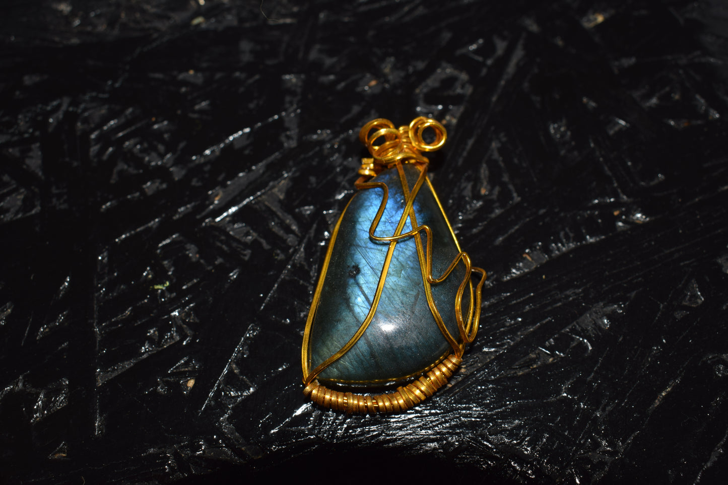 Pendentif labradorite fil de cuivre