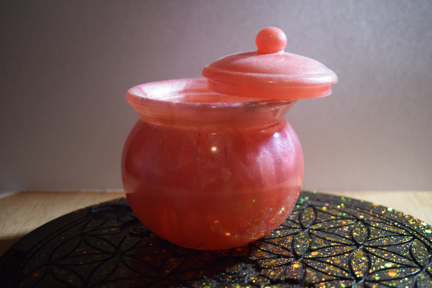 Petite boîte ronde en résine époxy