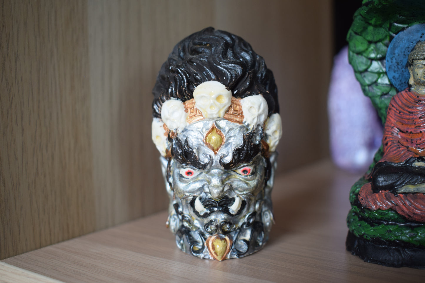 statuette de kwan yin & mahakala