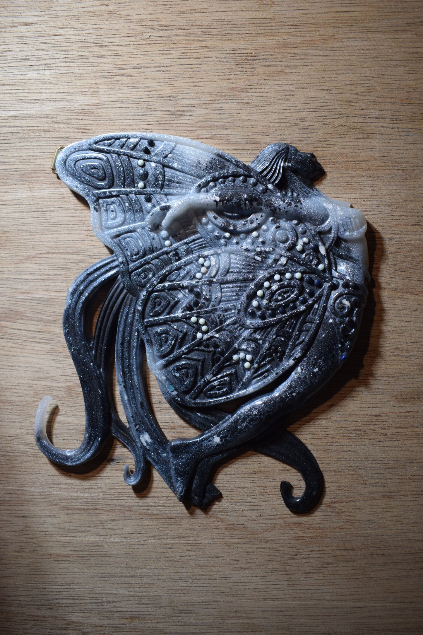 Fée papillon en résine époxy