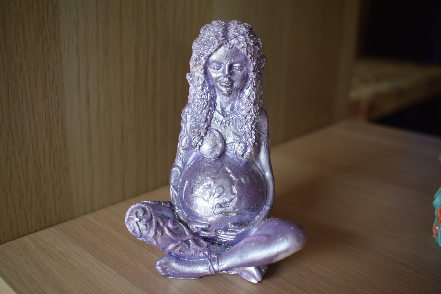 Gaïa déesse grecque de la terre mère mauve