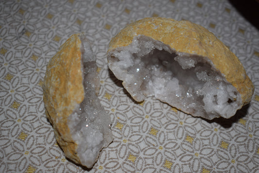Géode de quartz blanc 100mm Brésil
