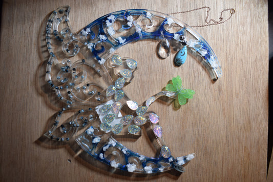 Grande lune fée en résine époxy