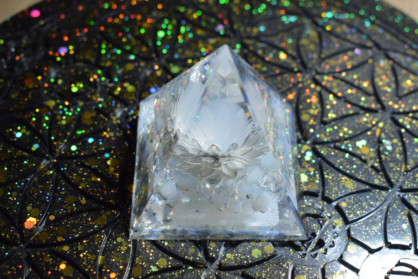 Petite Orgonite opaline fleur de lotus