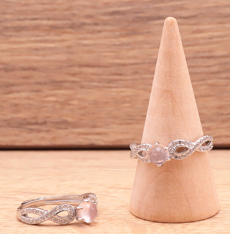 Bague en argent 925 Rhodié avec Quartz Rose AA+