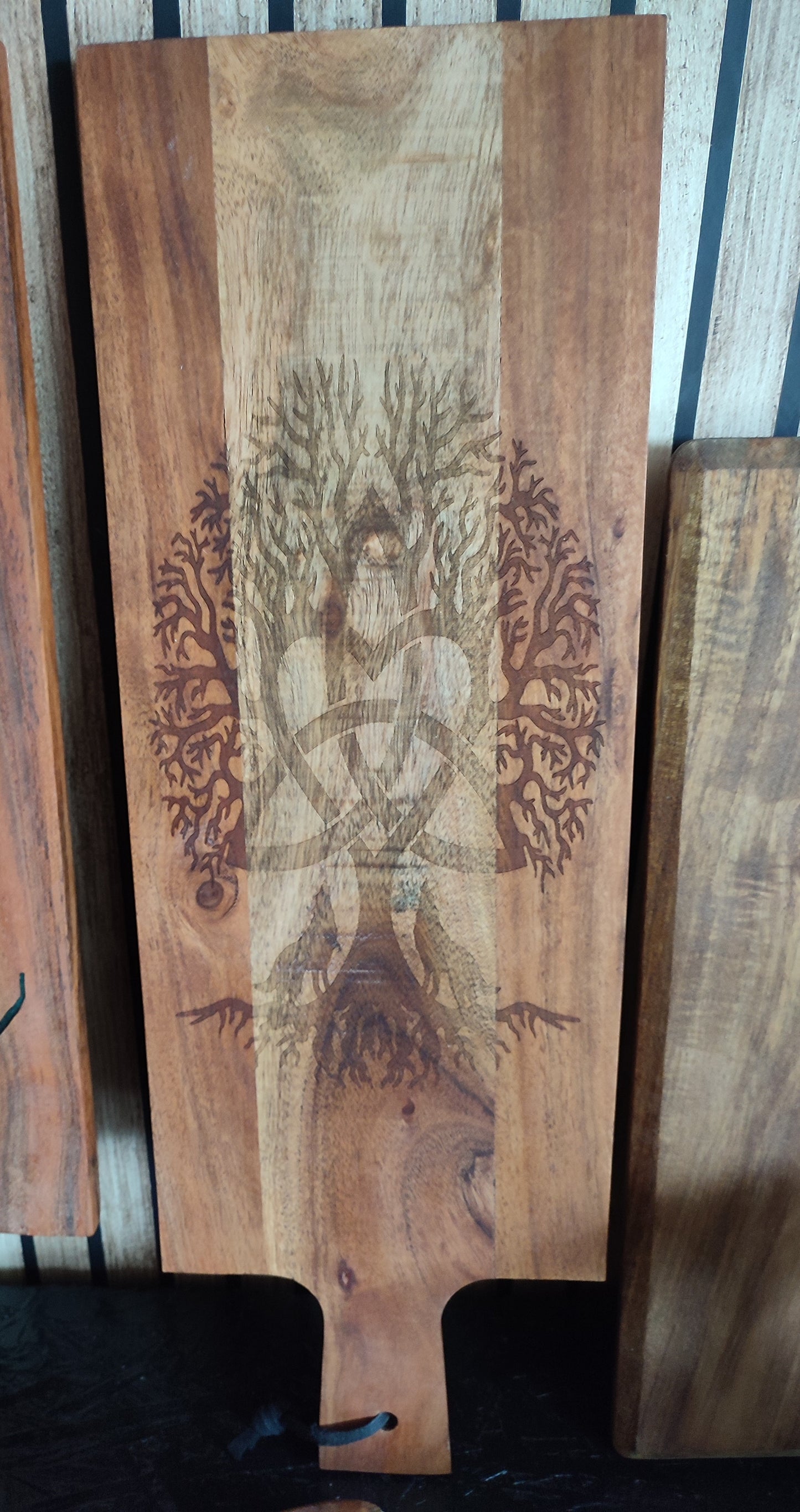 Planche à découper en acacia